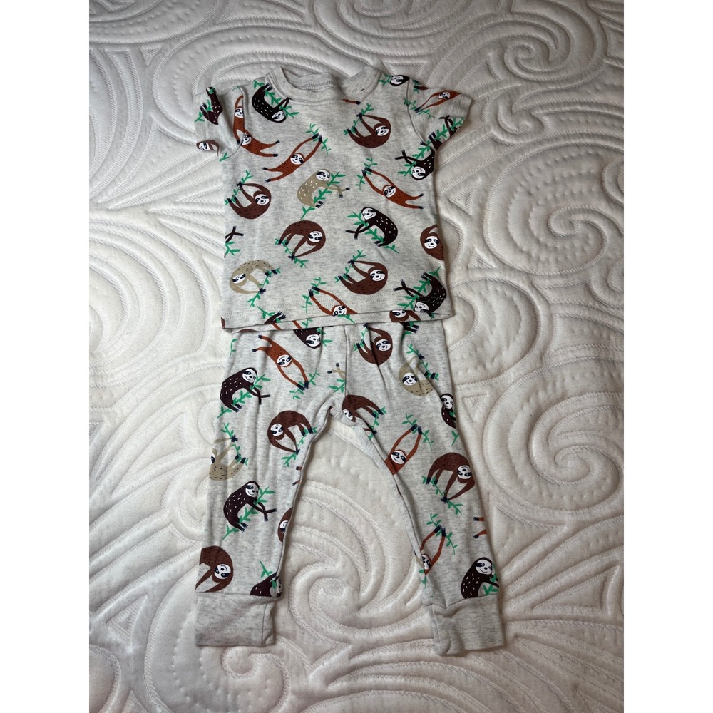Carter's Baby 12M 2pc Pajama Set Gray Sloth Print Short Sleeve Tee & Pants